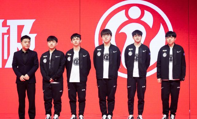 钢击败深圳 钢击败深圳