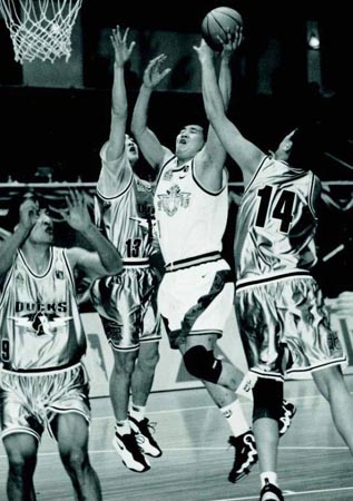 吸引全球目 吸引全球目