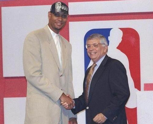 反观T1在 反观T1在